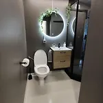 Comfy In Quiet Neighbourhood Apartament