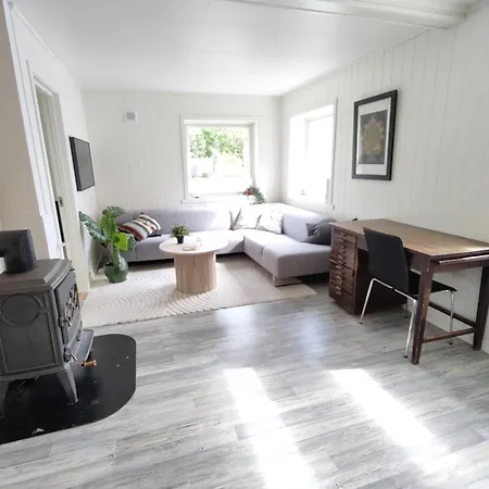 Comfy In Quiet Neighbourhood *