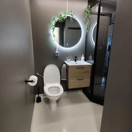 Comfy In Quiet Neighbourhood Apartman